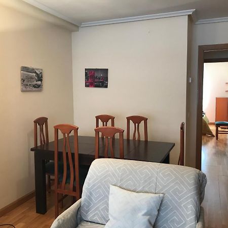 דירות לאון Apartamento La Cenicienta מראה חיצוני תמונה