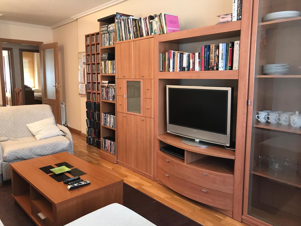 דירות לאון Apartamento La Cenicienta מראה חיצוני תמונה